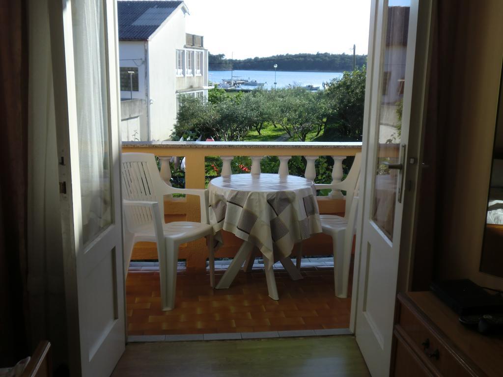 Guest House Sandra Rab Town Quarto foto