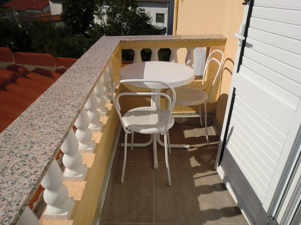 Guest House Sandra Rab Town Quarto foto